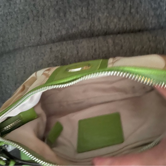 Coach purse - Picture 2 of 2